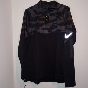 NIKE THERMA SHIELD STRIKE DRILL TOP